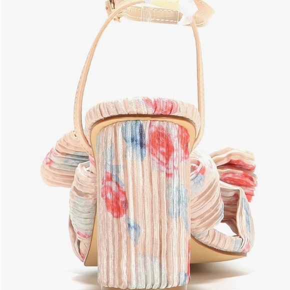 UP2STEP Vintage Velvet Chunky Block High Heel Sandal - Picture 2 of 5